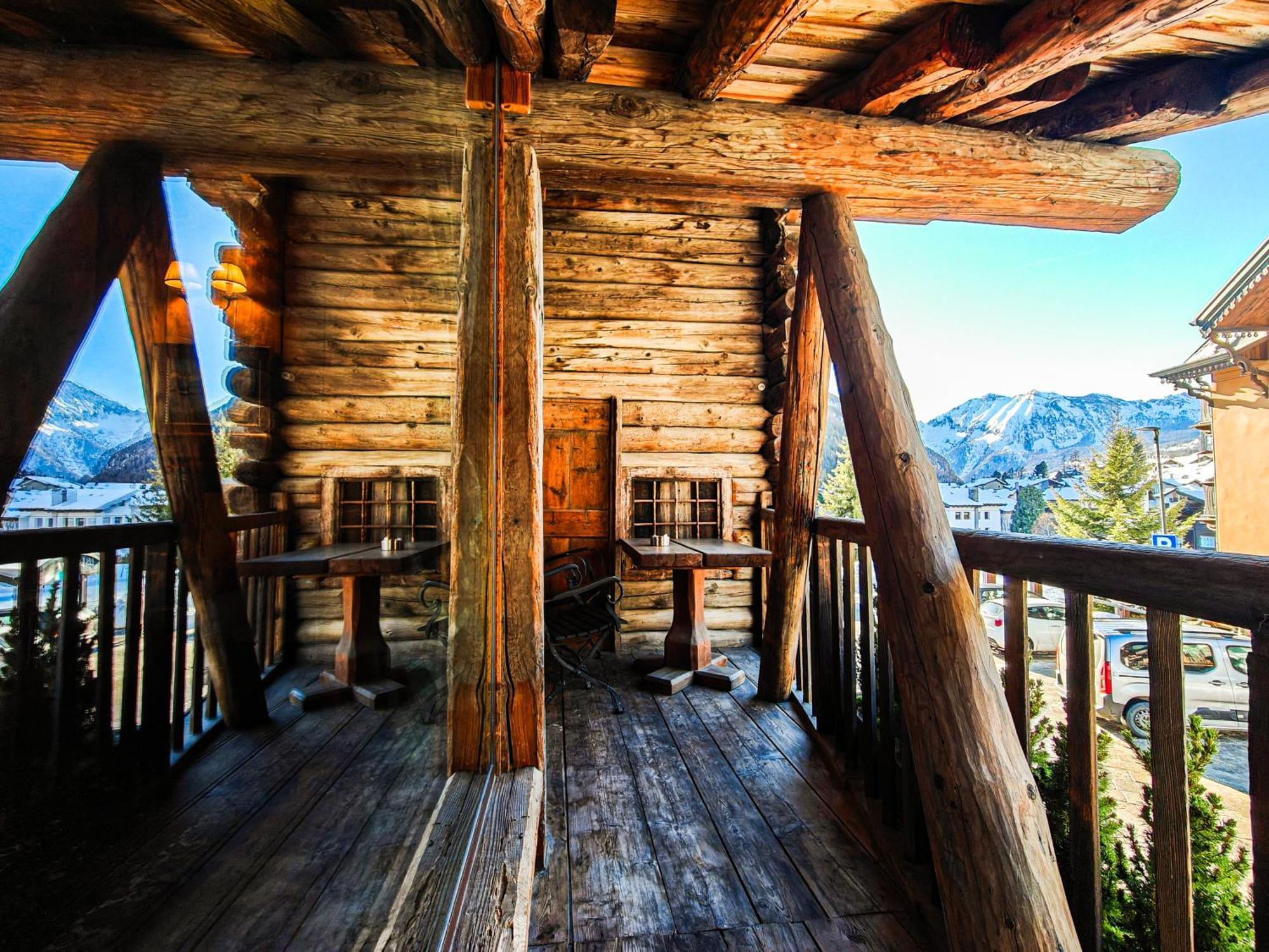 Hotel Breithorn Champoluc Bagian luar foto