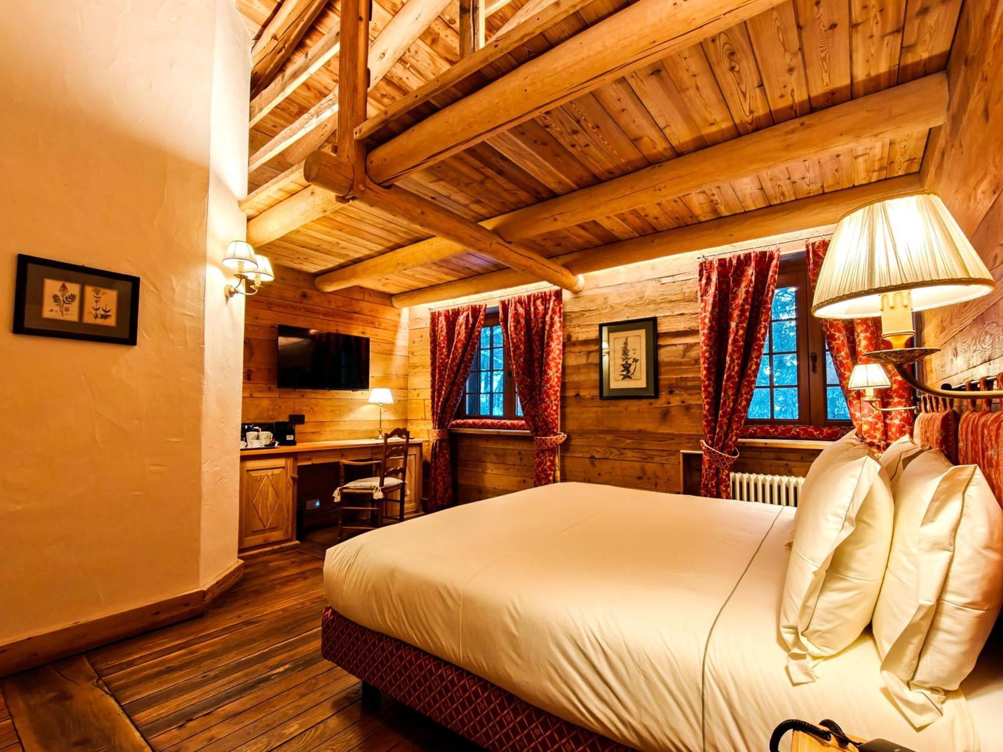Hotel Breithorn Champoluc Bagian luar foto