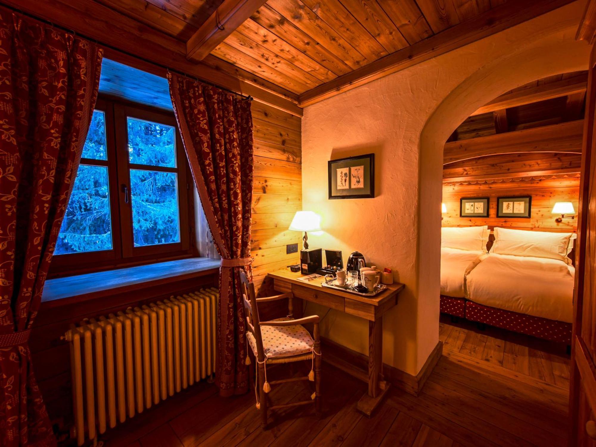 Hotel Breithorn Champoluc Bagian luar foto