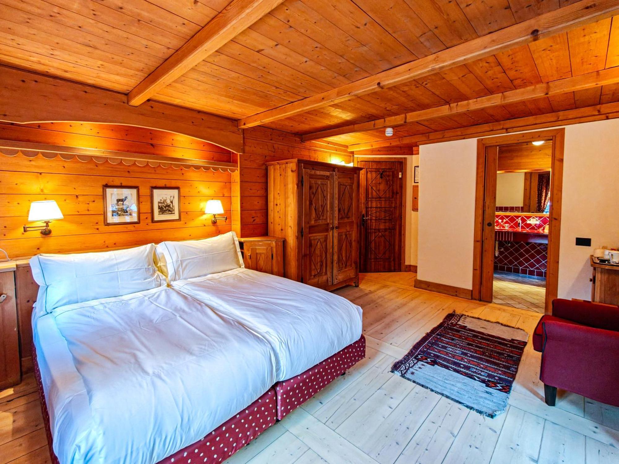 Hotel Breithorn Champoluc Bagian luar foto