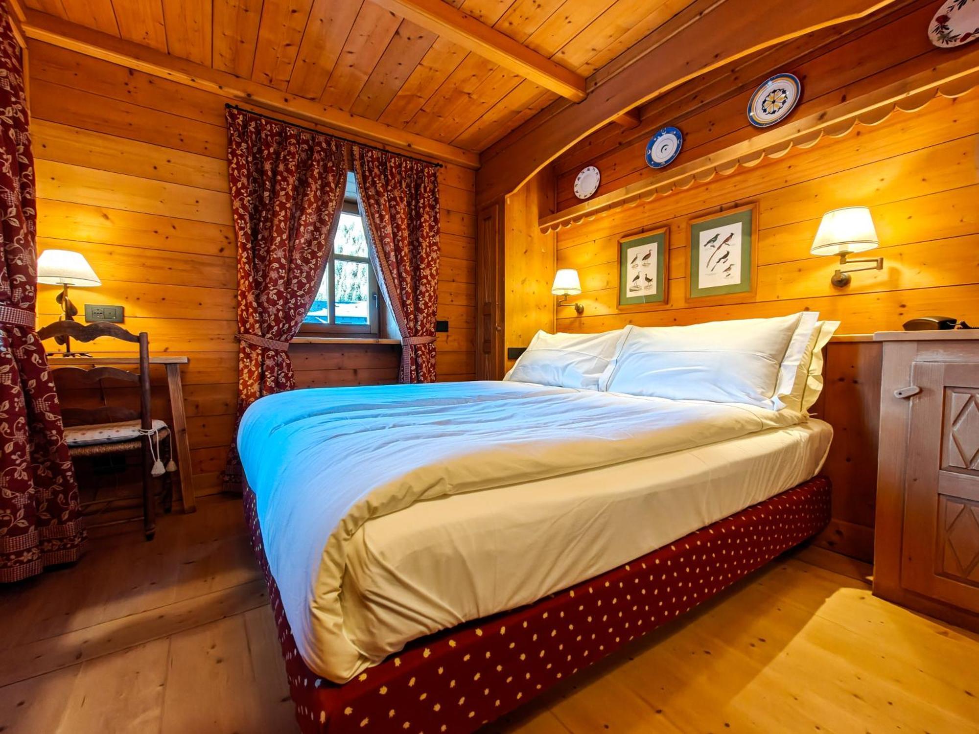 Hotel Breithorn Champoluc Bagian luar foto